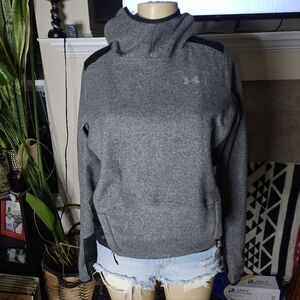 NWOT. Womens Under Armor ColdGear Hooded Fleece Pullover Sweater. Size Small.